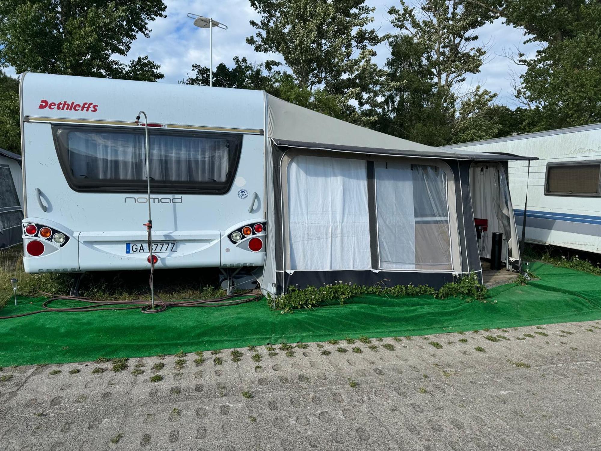 Przyczepa Kempingowa Male Morze Chalupy Exterior photo
